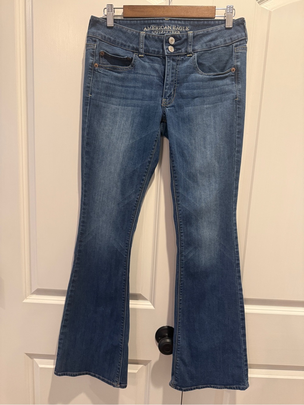Vintage American Eagle Outfitters Women’s Artist Jean- Low Rise Flare Size 6
